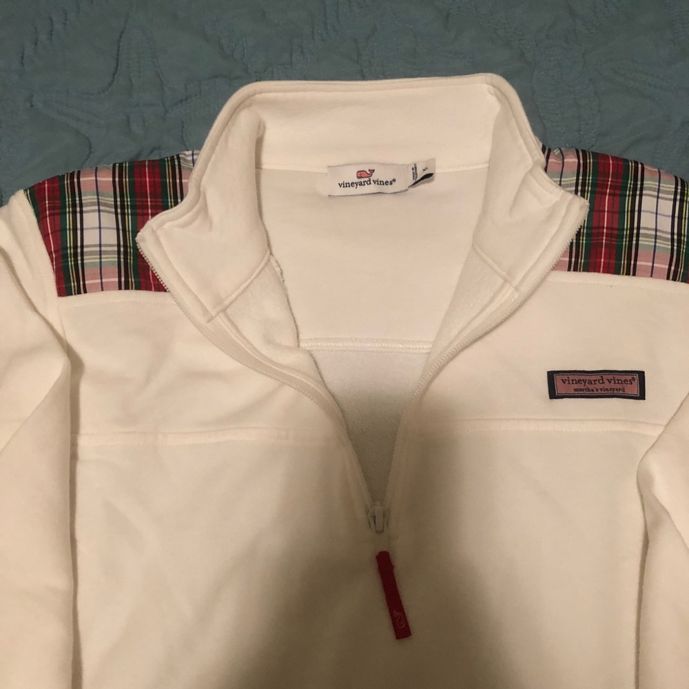 Vineyard Vines XL